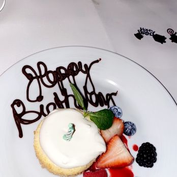 Ruth's Chris Steak House - Cheesecake with fruit - Steakhouses Near Me - Memphis, Tennessee