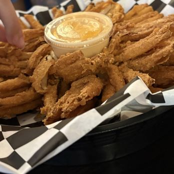 Buffalo Chips Restaurant - Blooming onion - American Near Me - Bonita Springs, Florida Buffalo Chips Restaurant - Blooming onion - American Near Me - Bonita Springs, Florida
