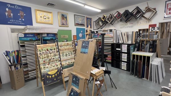 BALLER ART WARE by null