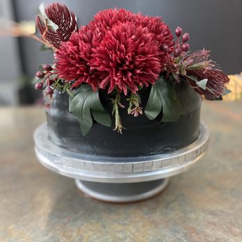 Sugar A La Mode - Black cake - Desserts Near Me - Moline, Illinois