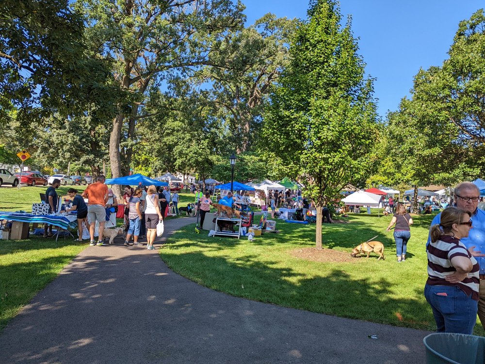 BARTLETT LOG CABIN Updated October 2024 102 N Eastern Ave, Bartlett