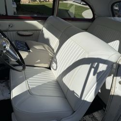 Chavarria's Upholstery - Newly upholstered front seat- 1949 Pontiac Silverstreak