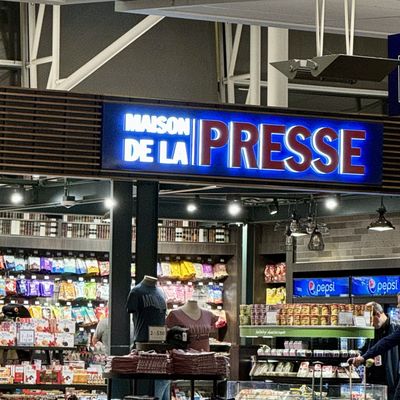 Montréal-Pierre Elliott Trudeau International Airport by null