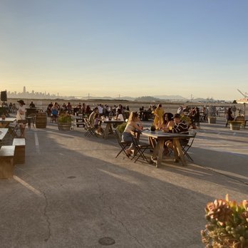 Faction Brewing - Outdoor seating - Breweries Near Me - Alameda, California