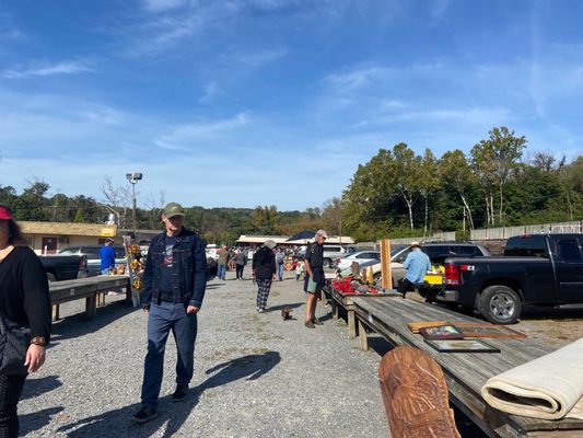 Golden Nugget Antique Flea Market by null