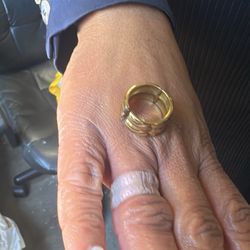 Oakland Fire Department - Station 8 - It's free,my finger is finally free.