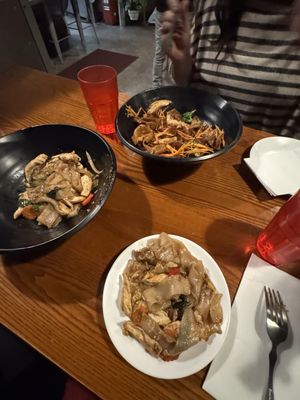 Trike Noodles (Three Wheels Noodles) by null