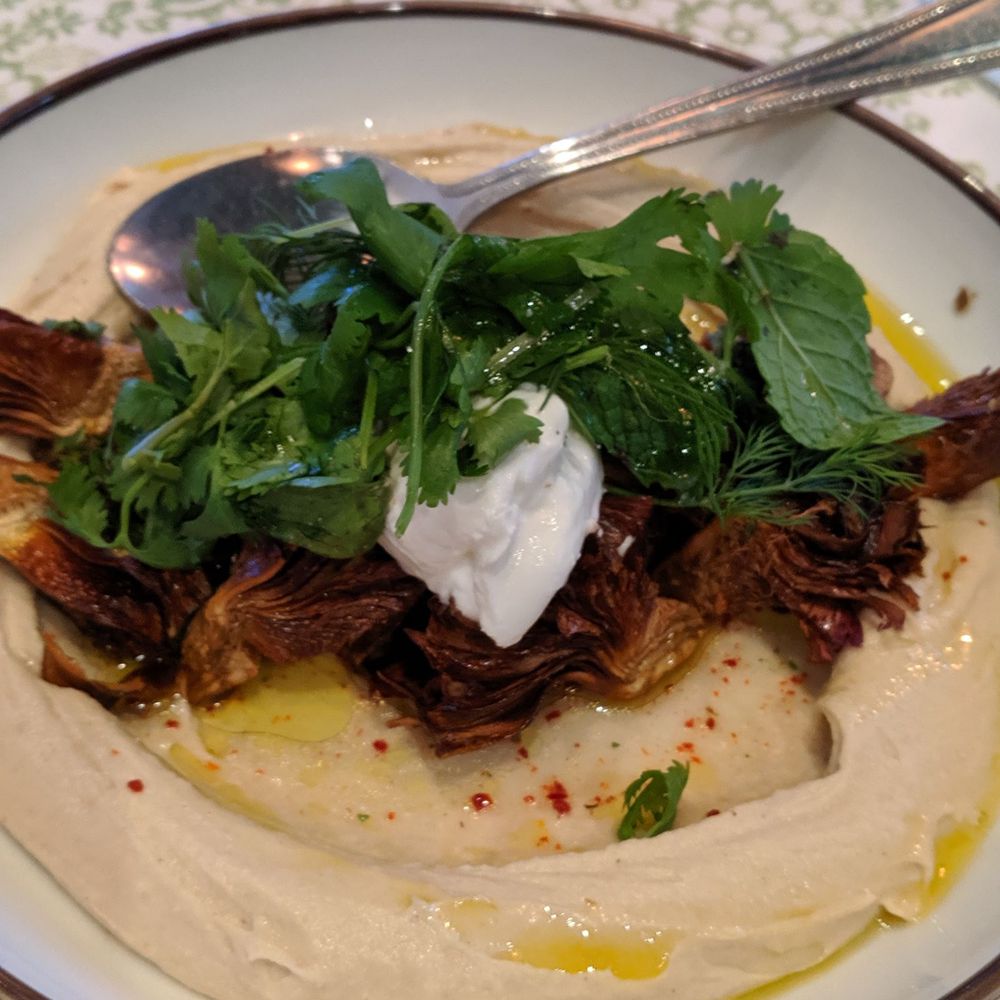 This hummus with artichokes is amazing This hummus with artichokes is amazing