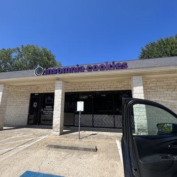 Insomnia Cookies - Entrance from outside - Food Delivery Services Near Me - Huntsville, Texas Insomnia Cookies - Entrance from outside - Food Delivery Services Near Me - Huntsville, Texas