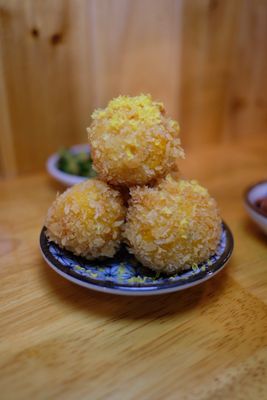 Four Kings 四大天王 by null