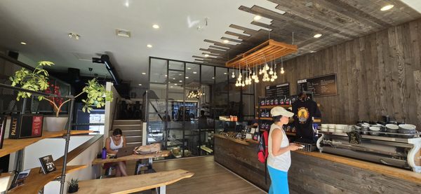 Pallet Coffee Roasters - Semlin Drive by null