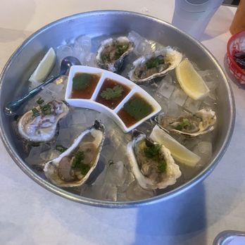C3 Lounge - 6 piece Fresh Oysters-6 - Lounges Near Me - Las Vegas, Nevada C3 Lounge - 6 piece Fresh Oysters-6 - Lounges Near Me - Las Vegas, Nevada