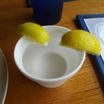 Moondog Seaside Eatery - Nice touch- finger bowl with lemon to follow the shrimp and calamari - Seafood Near Me - Fulton, Texas