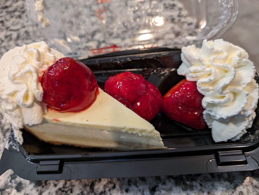 THE CHEESECAKE FACTORY Updated August 2024 2330 Photos & 1551