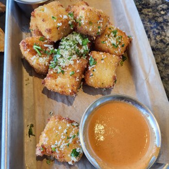 Topgolf - Mac & cheese bites - Golf Near Me - Schaumburg, Illinois