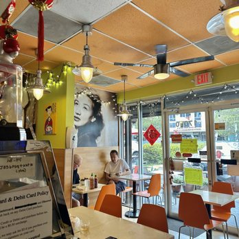 PhoMi2Go - Ambiance - Vietnamese Near Me - North Miami Beach, Florida PhoMi2Go - Ambiance - Vietnamese Near Me - North Miami Beach, Florida