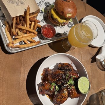 Victory Brewing - Chili Crisp Buffalo Wings, Americana Burger - Breweries Near Me - McLean, Virginia