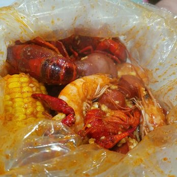 Claw Shack - Combo #1: 1lb shrimp, 1lb Fresh Crawfish with 2 potatoes, 2 corns & sausages - Cajun/Creole Near Me - San Jose, California
