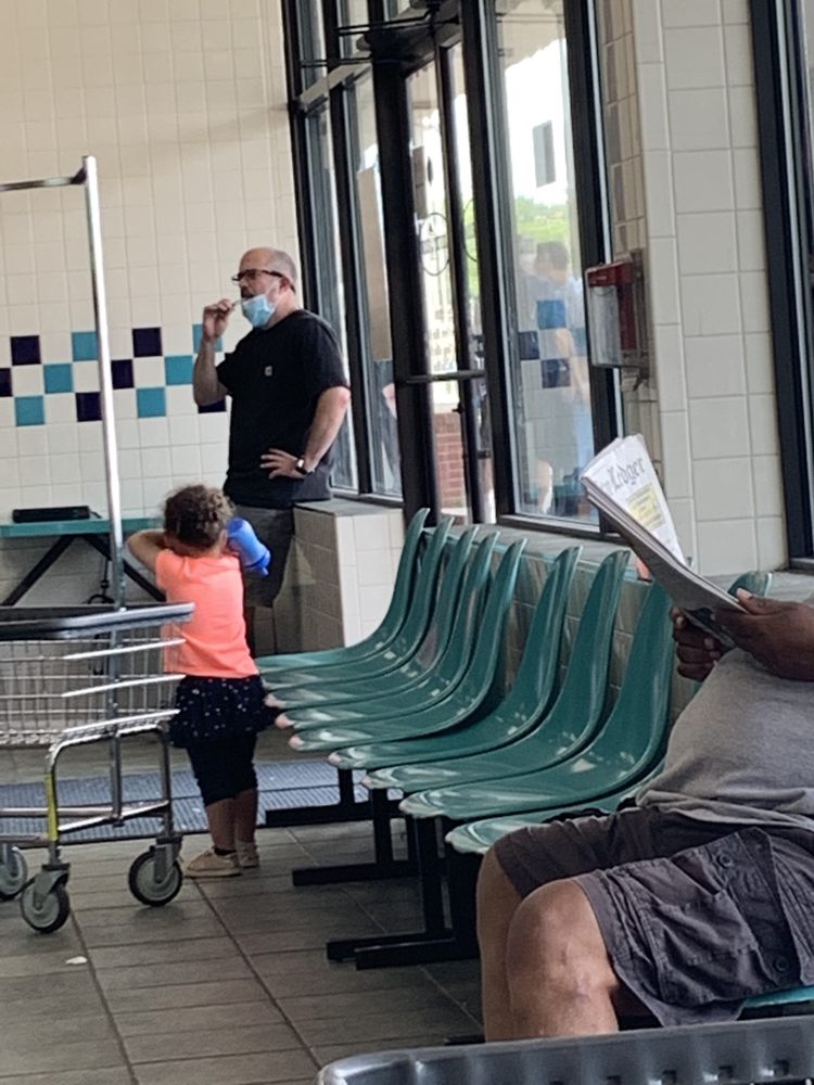 THE LAUNDRY ROOM Updated August 2024 177 Franklin St, Belleville