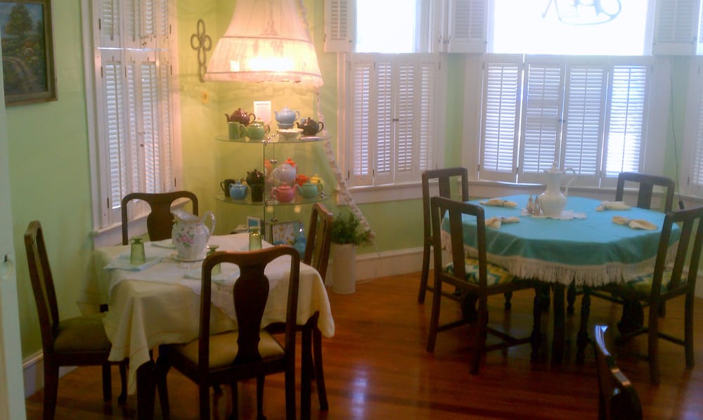 MORE THAN ANTIQUES Updated October 2024 619 South Washington St