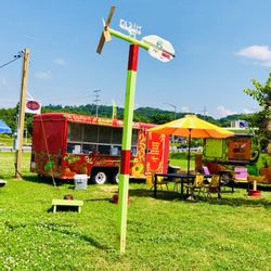 Me&K's Food Truck - Home location 4307 north Roan street