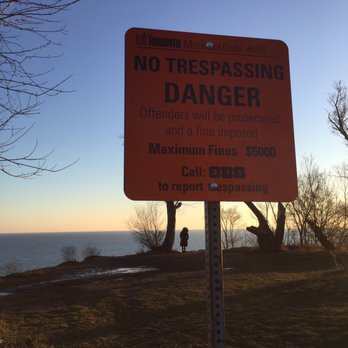 Scarborough Bluffs - No Trespassing Sign - Parks Near Me - Toronto, Ontario Scarborough Bluffs - No Trespassing Sign - Parks Near Me - Toronto, Ontario