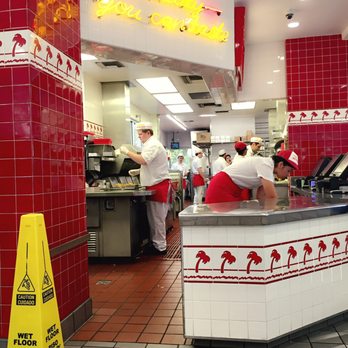 In-N-Out Burger - They are working for my dishes hahaha - Fast Food Near Me - Davis, California