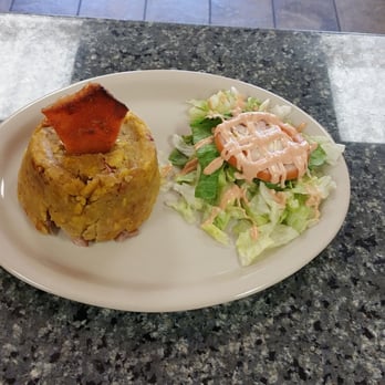 El Mana Restaurant - Puerto Rican Near Me - Wilmington, Delaware