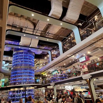 Julia & Henry's - Food Court Near Me - Miami, Florida