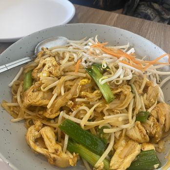 Siam Station - Pad Thai - Thai Near Me - Irvine, California