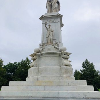 United States Capitol - Statue at US Capitol - Landmarks & Historical Buildings Near Me - Washington, DC, District of Columbia