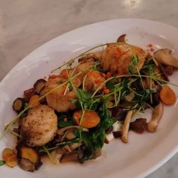 Neptune Oyster - Sea scallops dish - Seafood Near Me - Boston, Massachusetts