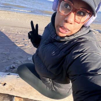 Van Wagners Beach - Beaches Near Me - Hamilton, Ontario Van Wagners Beach - Beaches Near Me - Hamilton, Ontario