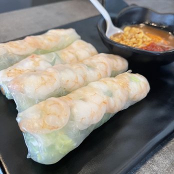 Pho Anh Hot Pot & Crawfish - A2. Spring Rolls - Vietnamese Near Me - Riverside, California