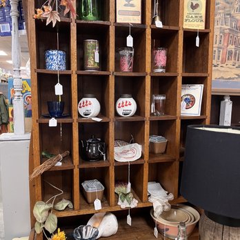 Lone Elm Antique Mall - Antiques Near Me - Olathe, Kansas Lone Elm Antique Mall - Antiques Near Me - Olathe, Kansas