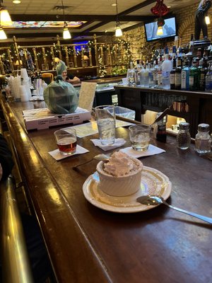 Pellicci's by null