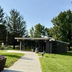Rest Stops 10-27 - Restrooms and info