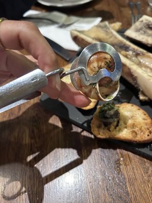 Le Louvre Ripaille by null