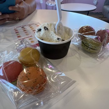 Le Macaron French Pastries - Macarons Near Me - Albuquerque, New Mexico Le Macaron French Pastries - Macarons Near Me - Albuquerque, New Mexico