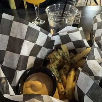 Kelli's - Truffle fries - Coffee & Tea Near Me - Chicago, Illinois