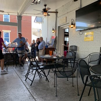 Washington Square Cafe - Outdoor sitting area at Washington Square Restaurant - New American Near Me - Burlington, Kentucky Washington Square Cafe - Outdoor sitting area at Washington Square Restaurant - New American Near Me - Burlington, Kentucky