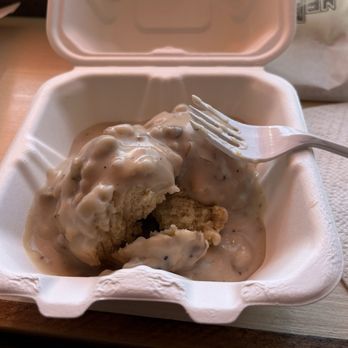 Tiny Vegan - Biscuits and gravy - Breakfast & Brunch Near Me - Richmond, Virginia Tiny Vegan - Biscuits and gravy - Breakfast & Brunch Near Me - Richmond, Virginia