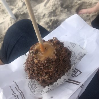 Rocky Mountain Chocolate Factory - Caramel apples at the beach with almonds and chocolate - Desserts Near Me - San Clemente, California Rocky Mountain Chocolate Factory - Caramel apples at the beach with almonds and chocolate - Desserts Near Me - San Clemente, California