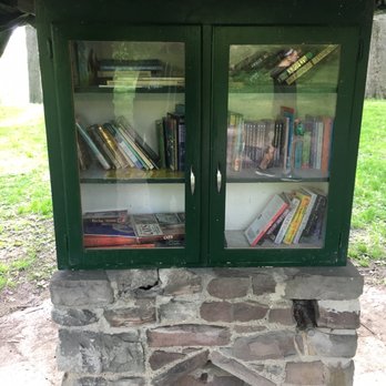 Ellicott Creek Island Park - Here you can take a book to read and leave a book for someone else. - Dog Parks Near Me - Amherst, New York Ellicott Creek Island Park - Here you can take a book to read and leave a book for someone else. - Dog Parks Near Me - Amherst, New York