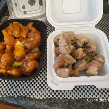Big Ma's Kitchen - Sweet and sour pork entree, black bean steamed pork ribs, both acceptable. - Dim Sum Near Me - Rosemead, California Big Ma's Kitchen - Sweet and sour pork entree, black bean steamed pork ribs, both acceptable. - Dim Sum Near Me - Rosemead, California
