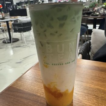 Bun Mee - Bun Tea - Matcha with mango! - Vietnamese Near Me - Shakopee, Minnesota