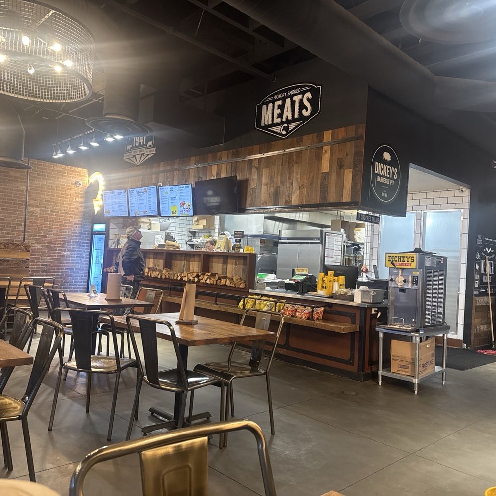 DICKEYS BARBECUE PIT - Updated May 2025 - 33 Photos & 42 Reviews - 6015  Hillside Rd, Amarillo, Texas - Barbeque - Restaurant Reviews - Phone Number  - Menu - Yelp