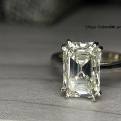 Village Goldsmith Jewelers - We can set your diamonds and gems