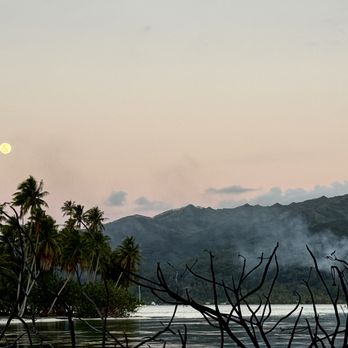 Tahiti.com - moon over the lagoon in Le Taha'a - Travel Services Near Me - Huntington Beach, California Tahiti.com - moon over the lagoon in Le Taha'a - Travel Services Near Me - Huntington Beach, California