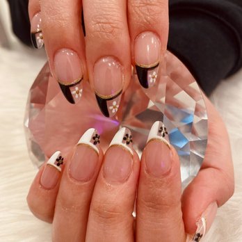 3 Thirty 3 Nail Bar - GelX + Gel design - Nail Salons Near Me - Costa Mesa, California